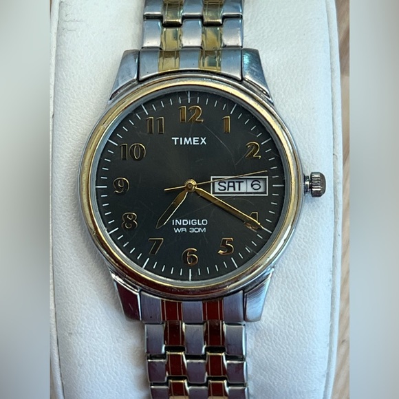 Timex Men’s Watch Indiglo Easy Reader Two Tone Stretch Bracelet Dark Gray Dial - Picture 6 of 10
